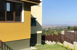  Casa individuala, 176 mp utili, teren 355 mp, panorama excelenta! 