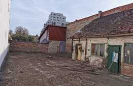 Casa demolabila , 86 mp , teren 391 mp, Dambul Rotund