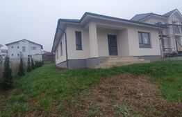 Casa individuala semifinisata, teren 490 mp, Campenesti!