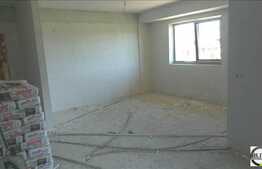 Vanzare 3 camere, 60 mp, etaj intermediar! Garaj Subteran!