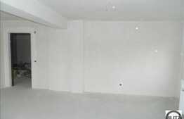 De vanzare apartament cu 3 camere, 96 mp utili + balcon, semifinisat