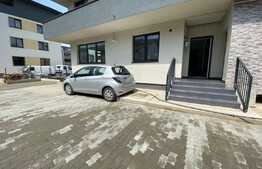 Spatiu comercial cu potential, 71mp, zona cu vad bun , 2 parcari, zona Terra! 