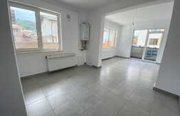 Spatiu comercial cu potential, 71mp, zona cu vad bun , 2 parcari, zona Terra! 