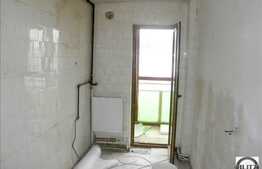 Apartament de vanzare cu 3 camere + spatiu depozitare