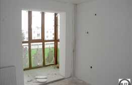 Apartament de vanzare cu 3 camere + spatiu depozitare