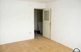 Apartament de vanzare cu 3 camere + spatiu depozitare