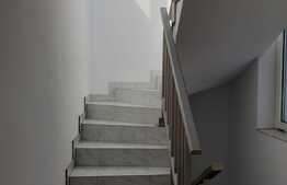 Casa 150 mp utili, teren 300 mp, finisata, garaj, terasa panoramica! 