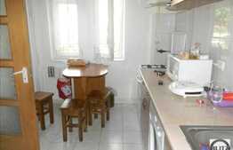 Vanzare apartament cu 2 camere, decomandat in cartierul Zorilor!