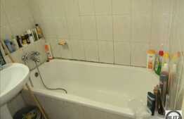 Vanzare apartament cu 2 camere, decomandat in cartierul Zorilor!