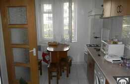 Vanzare apartament cu 2 camere, decomandat in cartierul Zorilor!