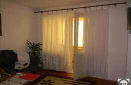 Vanzare apartament cu 2 camere, decomandat in cartierul Zorilor!