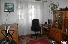 Vanzare apartament cu 2 camere, decomandat in cartierul Zorilor!