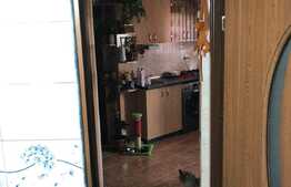 Apartament 2 camere, decomandat, etaj intermediar, garaj, boxa, Zona Bucium