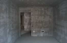  2 camere, semifinisat, etaj intermediar, zona IRA!