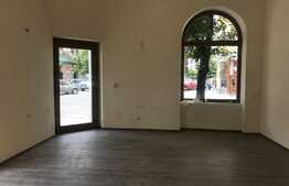 Spatiu comercial ultracentral, 35 mp, vad excelent, vitrina la strada