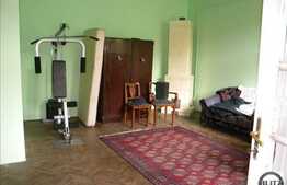 Apartament spatios cu 3 camere in centrul Clujului