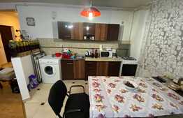 Apartament cu 3 camere, 75 mp, parcare, terasa, zona Florilor