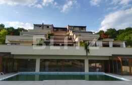 Apartament cu 2 camere, 75 mp, piscina, terasa de 70 mp, zona American Village