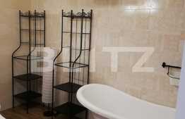 Apartament cu 2 camere, 75 mp, piscina, terasa de 70 mp, zona American Village