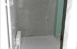 Vanzare apartament cu 3 camere plus doua parcari, semifinisat, imobil nou