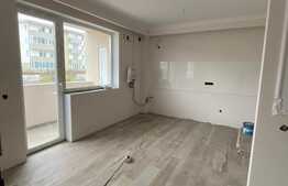 Spatiu comercial cu potential, 90mp, zona cu vad bun, pretabil pentru cabinete  