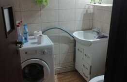 Apartament 3 camere, 70 mp, decomandat, zona Piata Cipariu