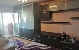 Apartament 3 camere, 70 mp, decomandat, zona Piata Cipariu