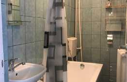 3 camere, semidecomandat, 42mp, zona Piata Hermes