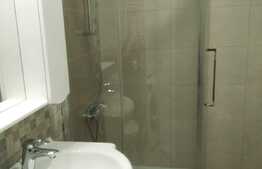 Apartament de lux, 3 camere, 60 mp, zona VIVO, loc de parcare!