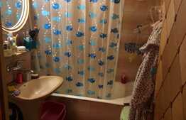 Apartament 4 camere, decomandat, etaj intermediar, garaj, boxa zona Dambovitei