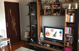 Apartament 4 camere, decomandat, etaj intermediar, garaj, boxa zona Dambovitei