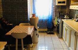 Apartament 4 camere, decomandat, etaj intermediar, garaj, boxa zona Dambovitei