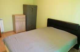 Apartament 3 camere, 70 mp, decomandat, garaj, zona UMF