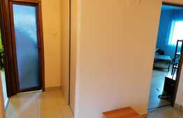 Apartament 3 camere, 70 mp, decomandat, garaj, zona UMF