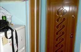 Vanzare 1 camera decomandata, 32 mp, zona Hotel Paradis, cu parcare si boxa