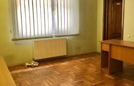 Casa 450 mp, 9 camere, teren 550 mp, garaj, zona strazii Alverna