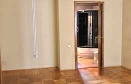 Casa 450 mp, 9 camere, teren 550 mp, garaj, zona strazii Alverna