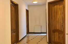 Casa 450 mp, 9 camere, teren 550 mp, garaj, zona strazii Alverna