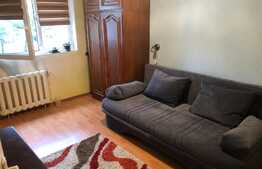 Apartament 3 camere, decomandat, 70 mp, zona strazii Bucuresti