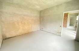 Casa 11 camere, 365 mp, 3 parcari, zona Stadion CFR