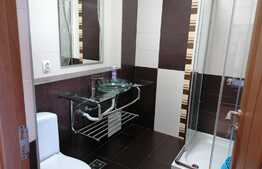 Apartament 2 camere, 60 mp, parcare, zona Andrei Muresanu