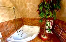 Apartament 2 camere, AC, 65mp, zona strazii Heltai Gaspar