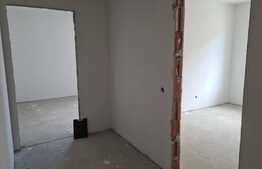 Apartament 3 camere, incalzire pardoseala, etaj intermediar! Zona centrala!