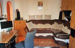 Garsoniera spatioasa, etaj intermediar, centrala proprie, 28mp cu balcon, zona Nora