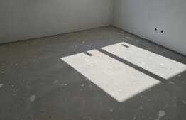 Apartament cu gradina, 66mp, 2 bai, semifinisat, incalzire pardoseala, loc de parcare! Zona centrala!