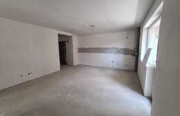 Apartament cu gradina, 66mp, 2 bai, semifinisat, incalzire pardoseala, loc de parcare! Zona centrala!