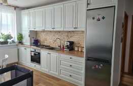 Apartament modern, 3 camere, etaj intermediar, parcare! Zona strazii Dumitru Mocanu!