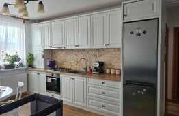 Apartament modern, 3 camere, etaj intermediar, parcare! Zona strazii Dumitru Mocanu!