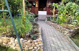 Casa cocheta, finisata, la cheie, 230 mp, teren 500 mp, garaj!