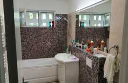 Apartament 3 camere decomandate 65 mp, zona strazii Parang